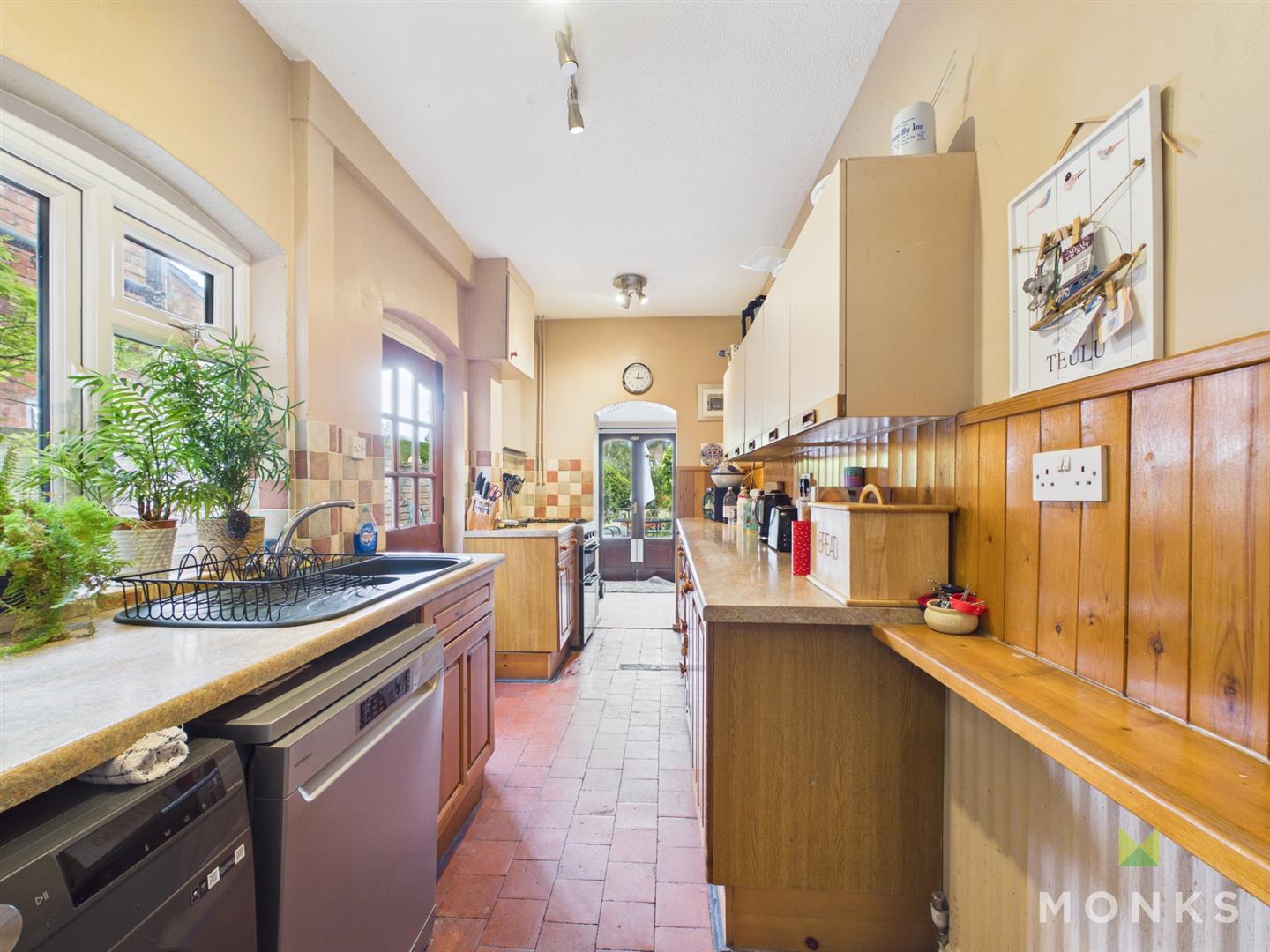 69 Wenlock Road, Shrewsbury, SY2 6JU For Sale